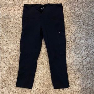 Gently worn black Athleta cropped leggings